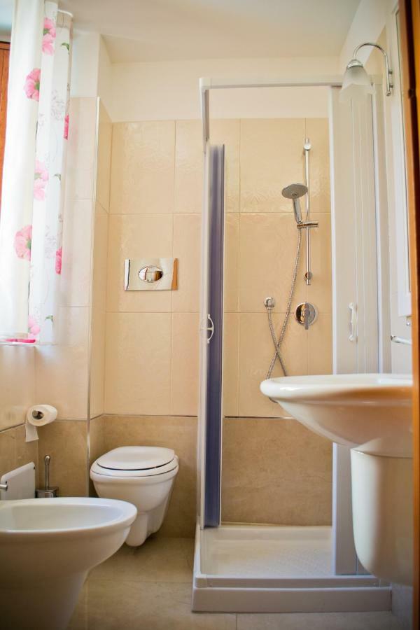 San Nicola D'Amare Bed & Breakfast Bari Bagian luar foto